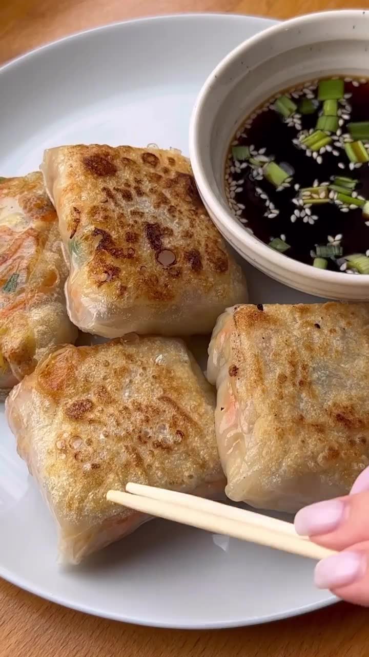 Жареные спринг-роллы из рисовой бумаги