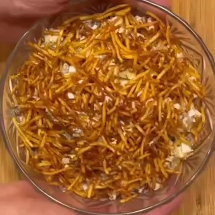 Салат «Царская охота»  с курицей и грибами